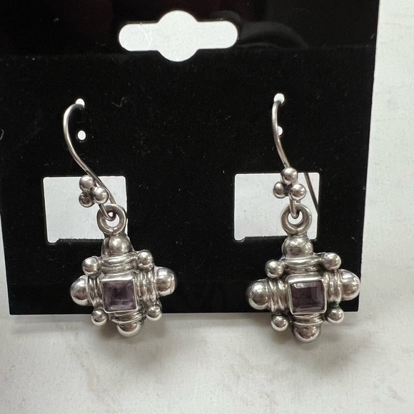 Vintage Sterling Silver Amethyst Brooch & Earring set - Picture 3 of 12